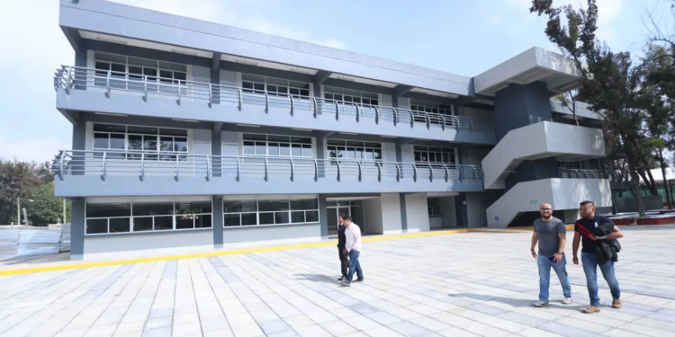 UNRC Ofrece Educación Superior Híbrida