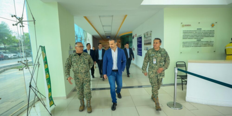 Alcalde De Monterrey Visita Hospital Militar Regional