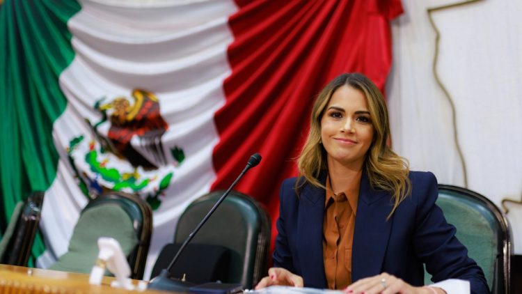 primer informe de resultados de lorena de la garza