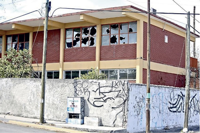 problemas estatales, Mariana, Gobierno del Estado, escuelas abandonadas, Lorena, respuesta