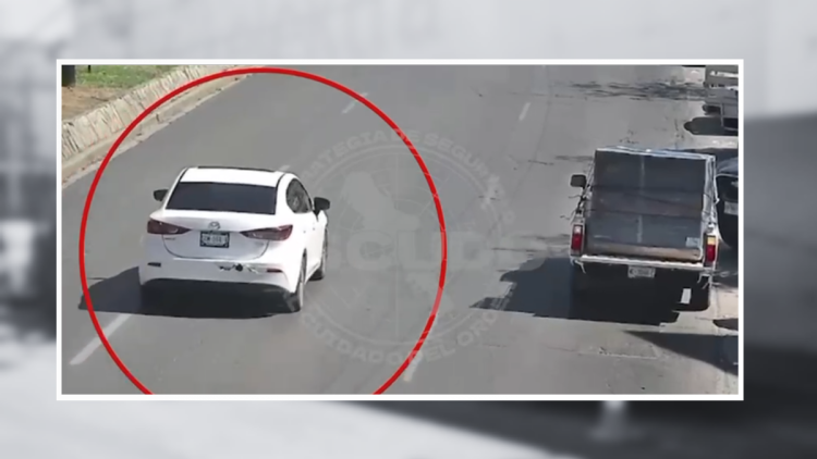 vehículo-con-reporte-de-robo-policía-de-monterrey-c4-detención-de-pareja