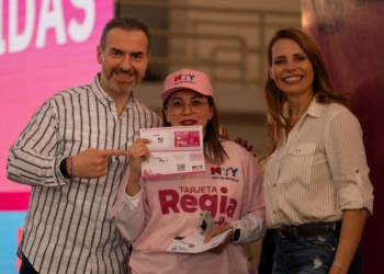 Tarjeta-Regia-Plus-1,500-mujeres-padrón-de-beneficios-Monterrey