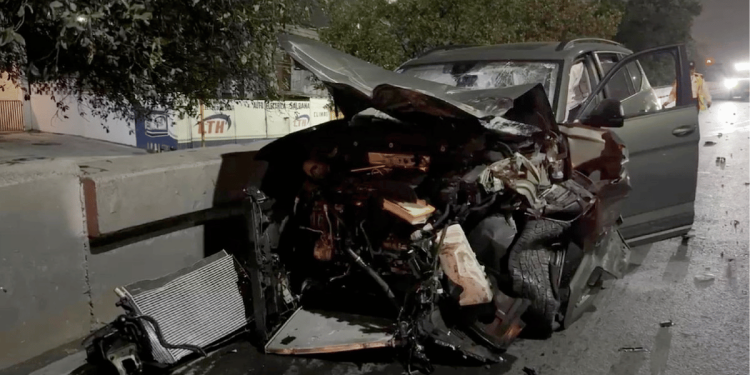 Hoy en la madrugada ocurrio un choque en avenida Garza Sada