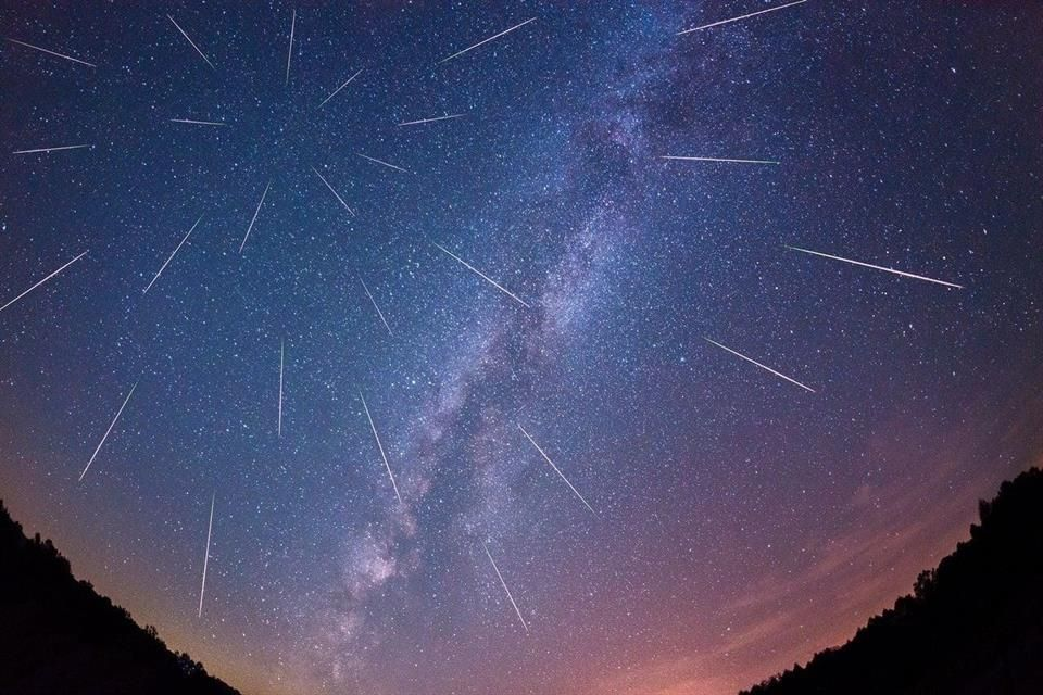 uniran perseidas y eclipse solar en agosto 